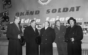 Tuntematon sotilas ennakkonäytös elokuvateatteri Bio Rexissä 19. joulukuuta 1955.