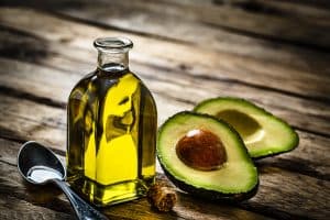 Avokadoöljy ja oliiviöljy – kumpi on terveellisempi?